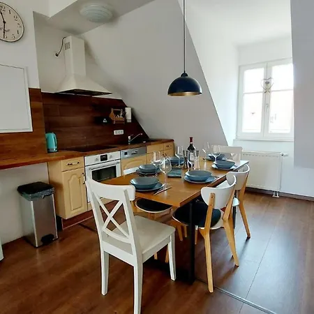 Hochwertige Ferienwohnung Direkt Am Wasser Mit Balkon *